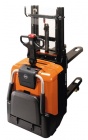 Elektrické zakladače se stupačkou pro náročnou manipulaci na dlouhé vzdálenosti bt-staxio-p-series-spe200d-powered-stackers-product-pop-up-1.jpg