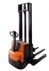 Vysoký výkon elektrického zakladače vhodného pro horizontální manipulaci a vychystávání bt-staxio-w-series-swe-powered-stackers-product-roll-out-3.jpg